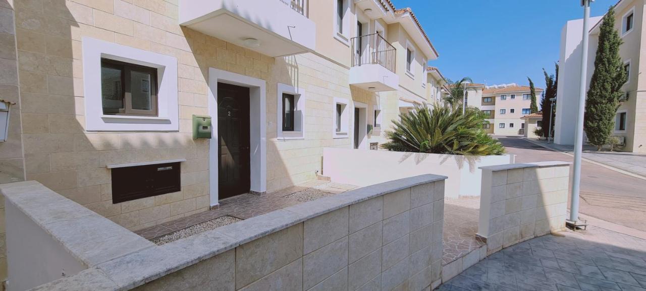 Stay Kyklades Resort & Spa Paralimni Bagian luar foto